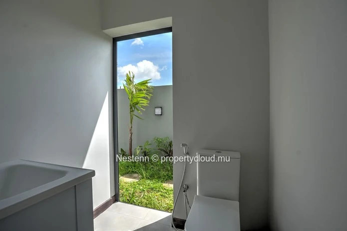 Villa haut de gamme de 4 chambres avec 324 m² sur un terrain de 409 m² 