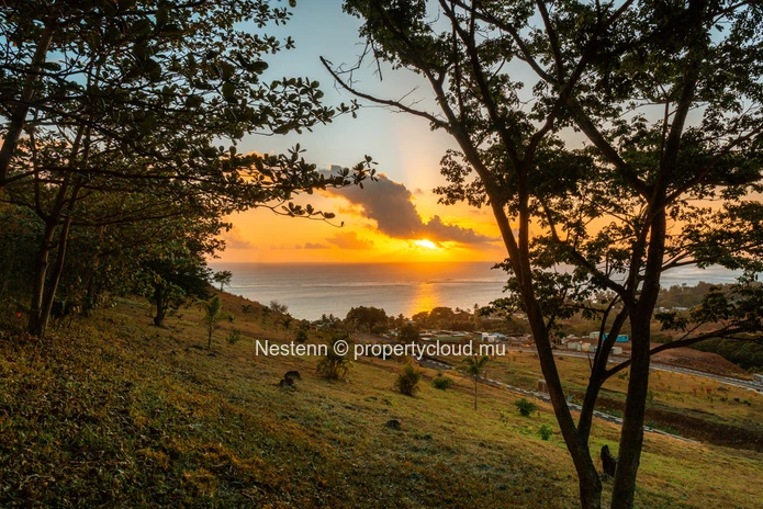 Terrain viabilisé avec une superbe vue mer