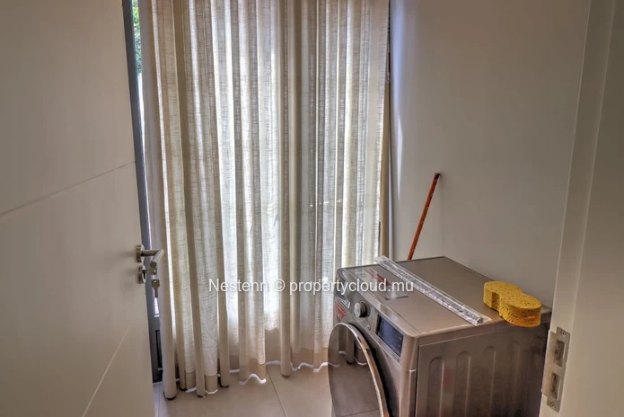 Appartement meublé de 3 chambres en résidence sécurisée 