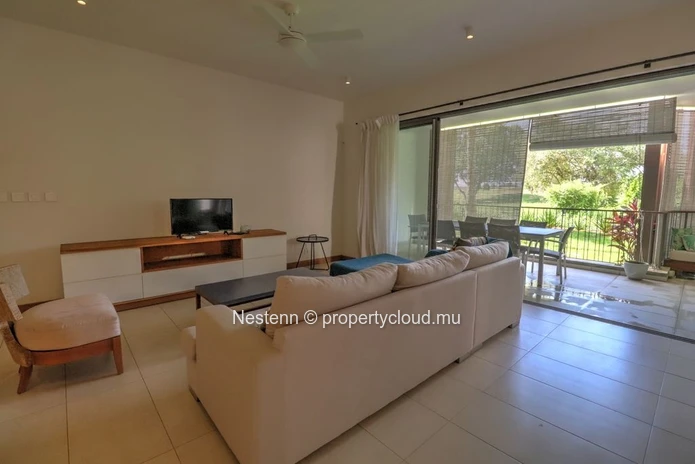 An exceptional 2-bed apartment in a golf estate 