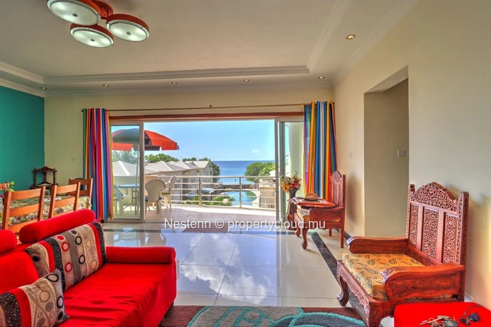 3-bedroom en suite apartment with sea view 