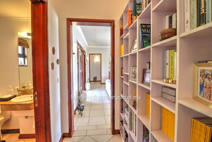 Superbe villa de 5 chambres située dans un domaine golfique