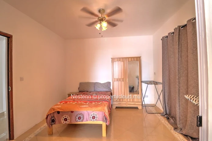 2-Bedroom Apartment with direct beach access