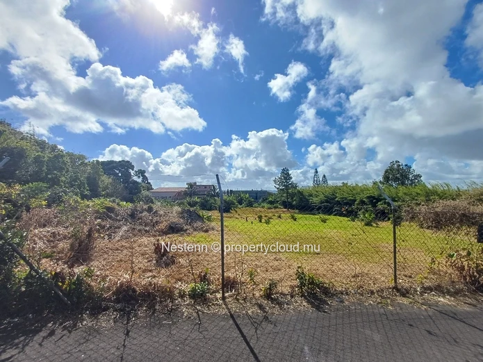 Expansive land of 4,221m2 