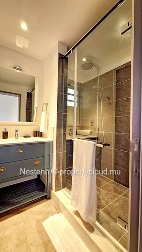 Superbe appartement de 3 chambres, bénéficiant d'une vue imprenable