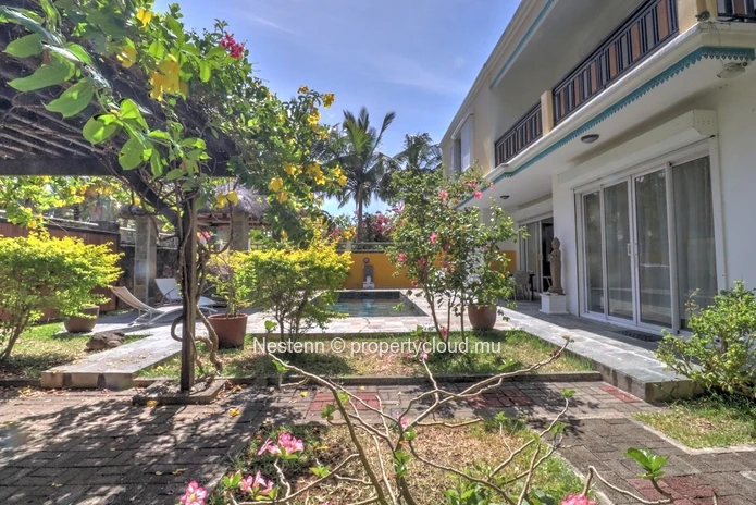 Charmante villa près de la plage publique 