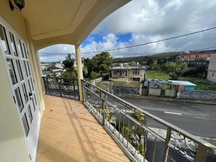 Spacious 2-Bedroom apartment with rooftop 