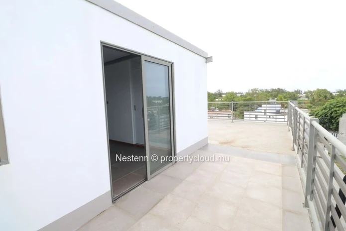 Penthouse de 3 chambres avec son toit terrasse et une belle vue à 180 degrés 