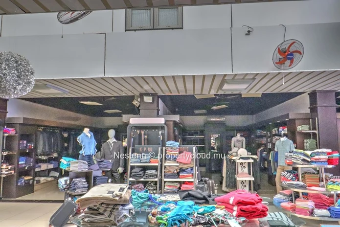 Commercial Space of 1200 m²