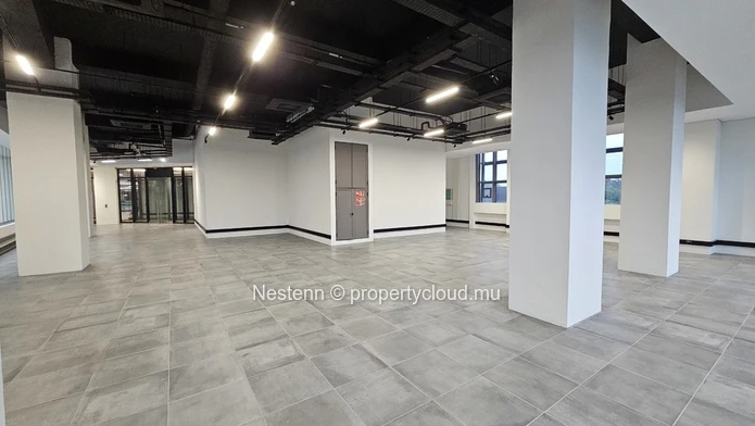 Espace bureau de 262m2