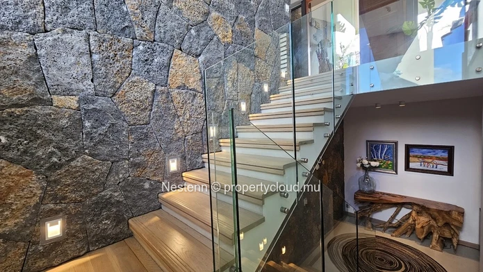 Belle Villa neuve de 4 chambres 