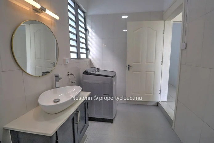 New single-storey house with 3 bedrooms.