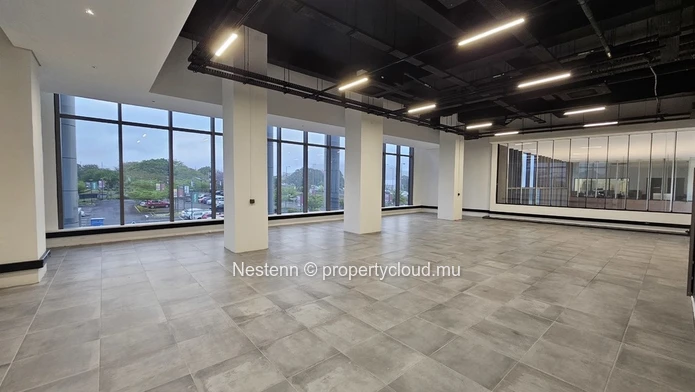 Espace bureau de 262m2