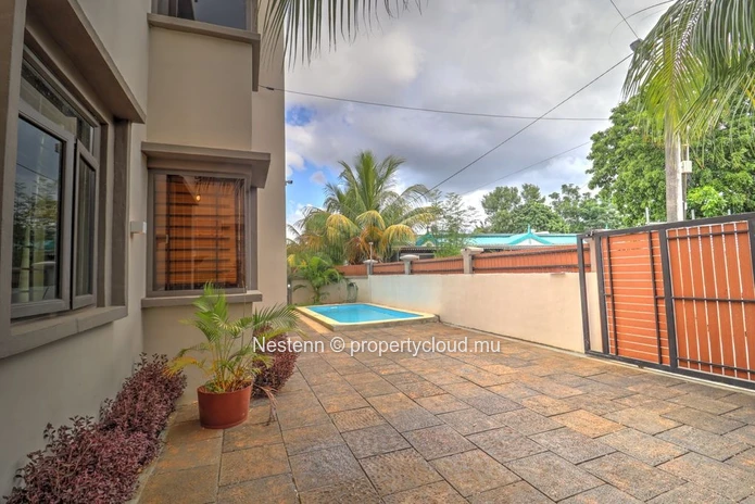 Maison de 4 chambres avec piscine privée - à 5 minutes à pied de la plage