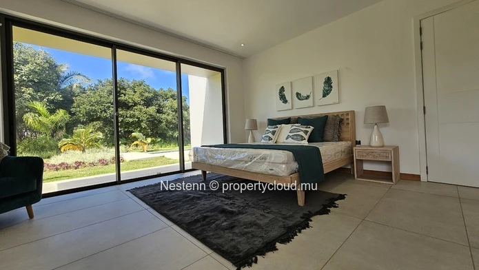 Villa neuve de 4 chambres