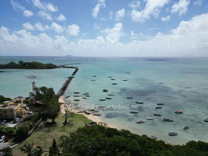 Residential plot of 600m² just steps from the beach 