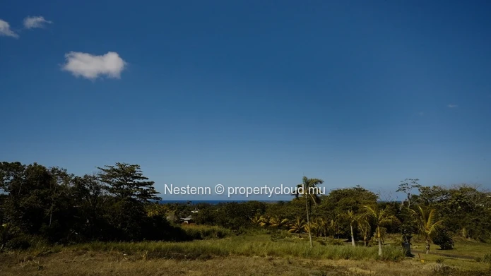 Terrain de 1530m² avec vue mer au sein d'un domaine d'exception.