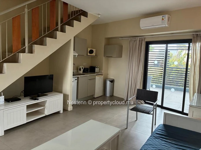 Duplex en residence avec piscine et plage a pied