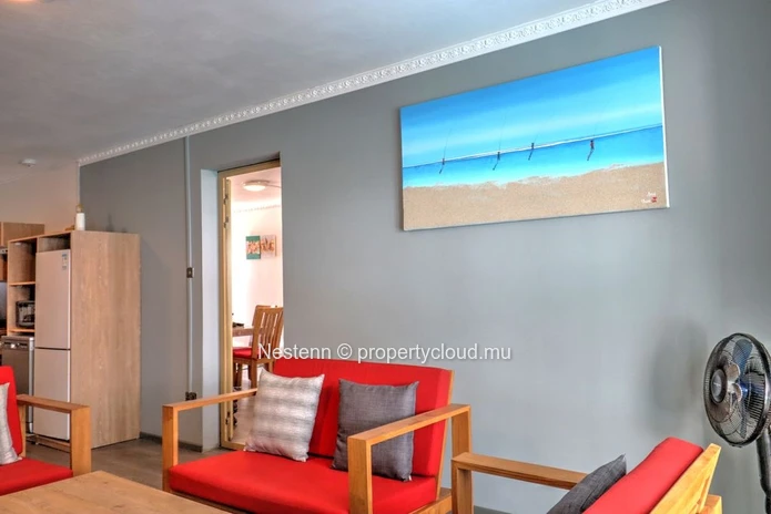 Modern 2-Bedroom Ensuite Apartment with Pool