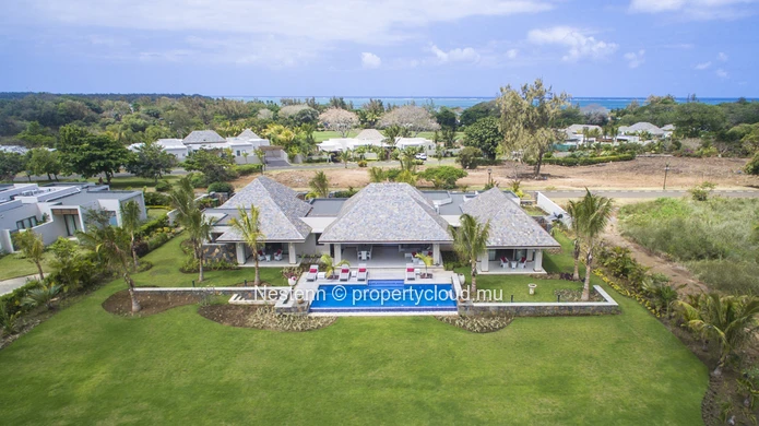Villa moderne de 4 chambres en résidence sécurisée