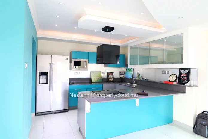 Villa moderne de 5 chambres avec piscine privée