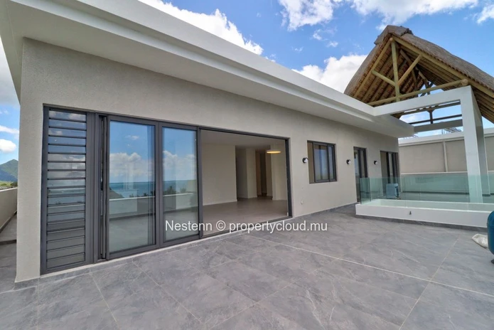 Penthouse de 4 chambres avec vue mer et montagne 