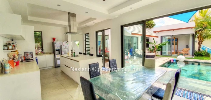 Un mode de vie tropicale avec 4 chambres