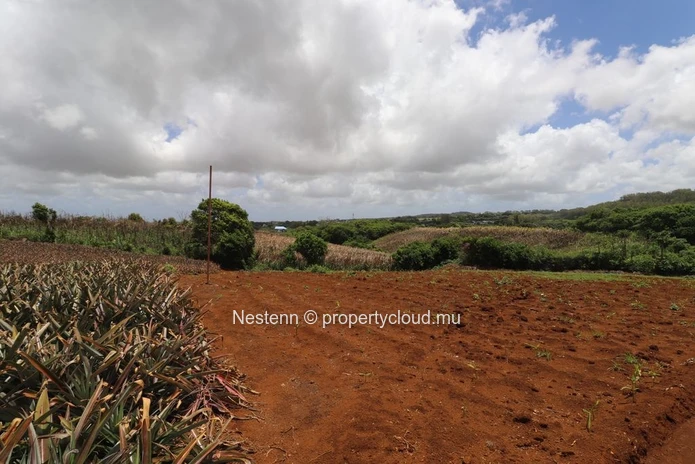 Land with breathtaking sea views