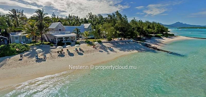 Villa de 3 chambres dans un domaine résidentiel avec golf et accès mer