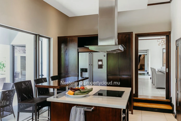 Fabuleuse villa coloniale de 6 chambres avec piscine privée dans un luxueux domaine de golf 