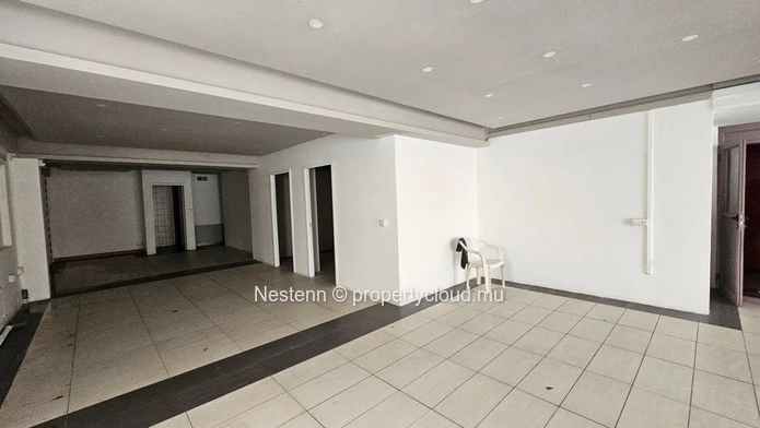 Commercial space of 175m²