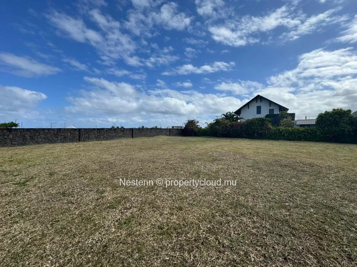 Terrain de 1755m2