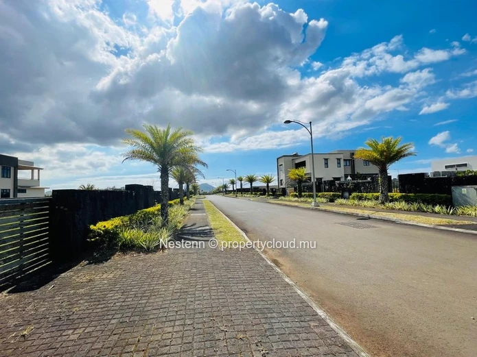 Sought-after residential plot of 638m2
