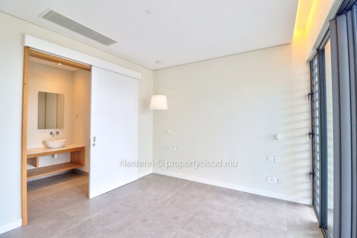 Penthouse de 4 chambres avec vue mer et montagne 