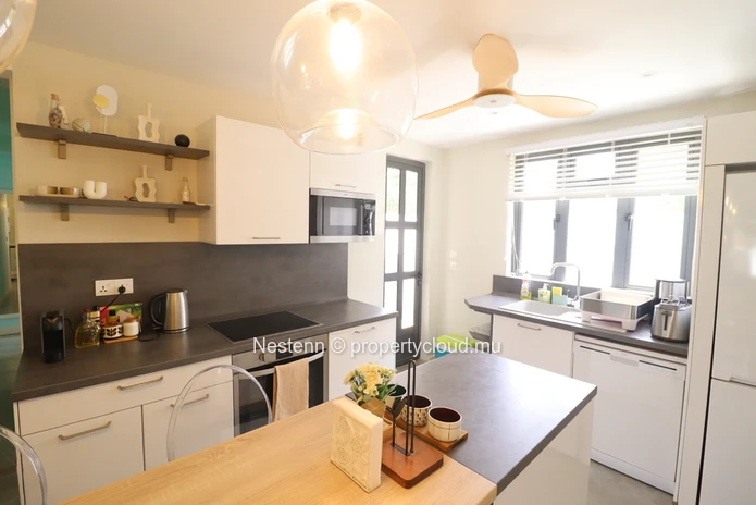 Charming apartment well located, close to the beach. 