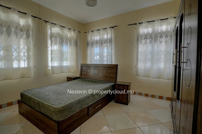 Charming traditional 280 m² house with 4 bedrooms