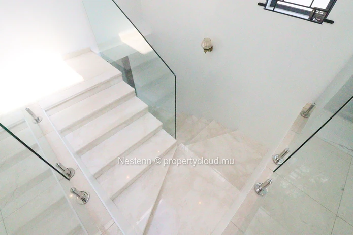 Villa moderne entièrement meublée 