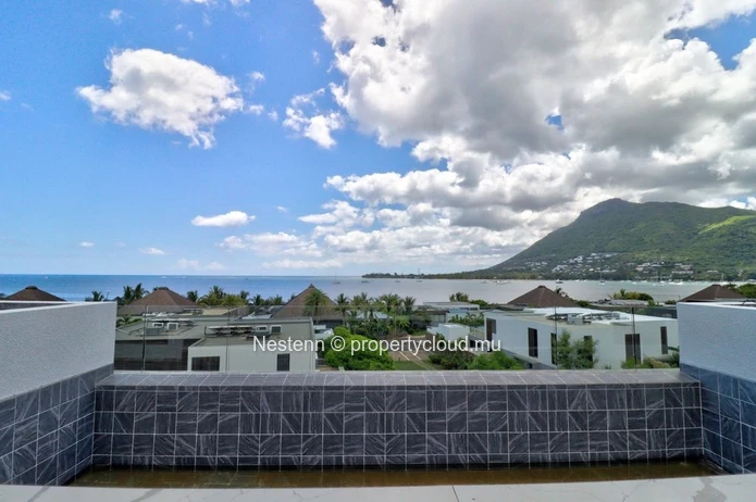 Penthouse de 4 chambres avec vue mer et montagne 