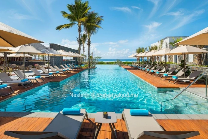 Villa luxueuse de 4 chambres au sein d'un resort 5*, offrant un retour sur investissement unique