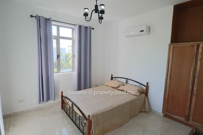 À LOUER – Superbe villa en Duplex  avec Piscine et Grand Jardin arbore.