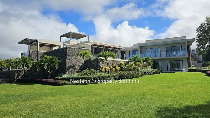 Belle Villa neuve de 4 chambres 