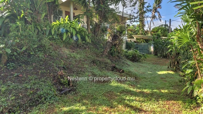Traditional single-storey villa with 4 bedrooms