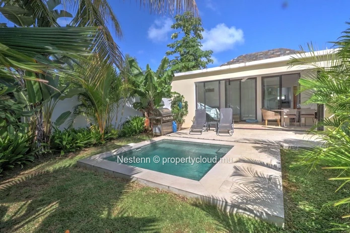 Charmante villa tropicale de 2 chambres avec piscine et jardin privés