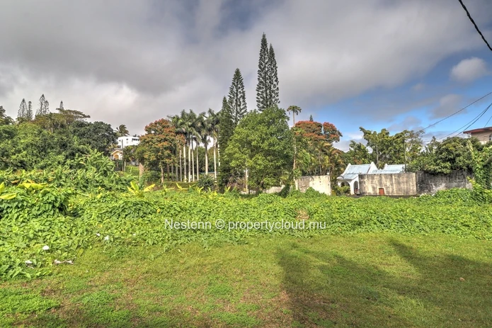 Residential plot of 2,089 m² in a very good location