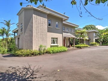 7 Bedroom House