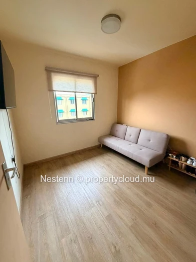 Contemporary 3-bedroom apartment close to amenities