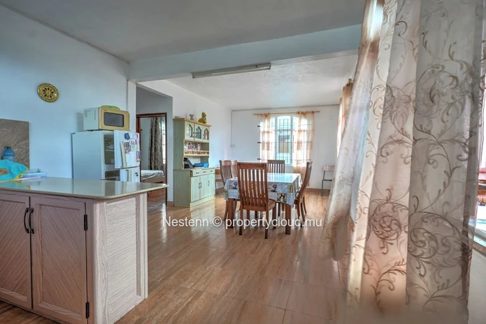 Maison spacieuse de 7 chambres 