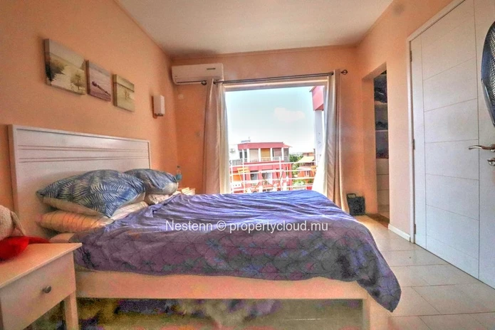 Penthouse moderne avec 2 chambres et proche des commerces 
