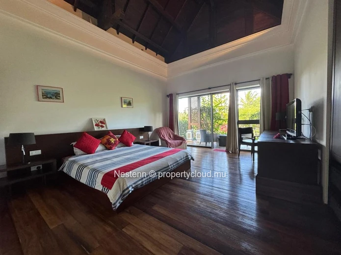 Villa d'exception au cœur d'un domaine privé