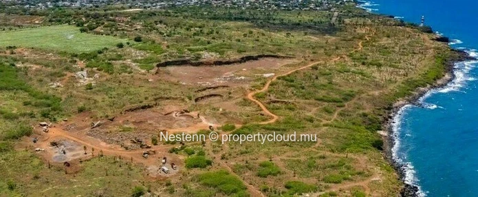 Terrain résidentiel 31 235 m² avec vue mer près du phare 